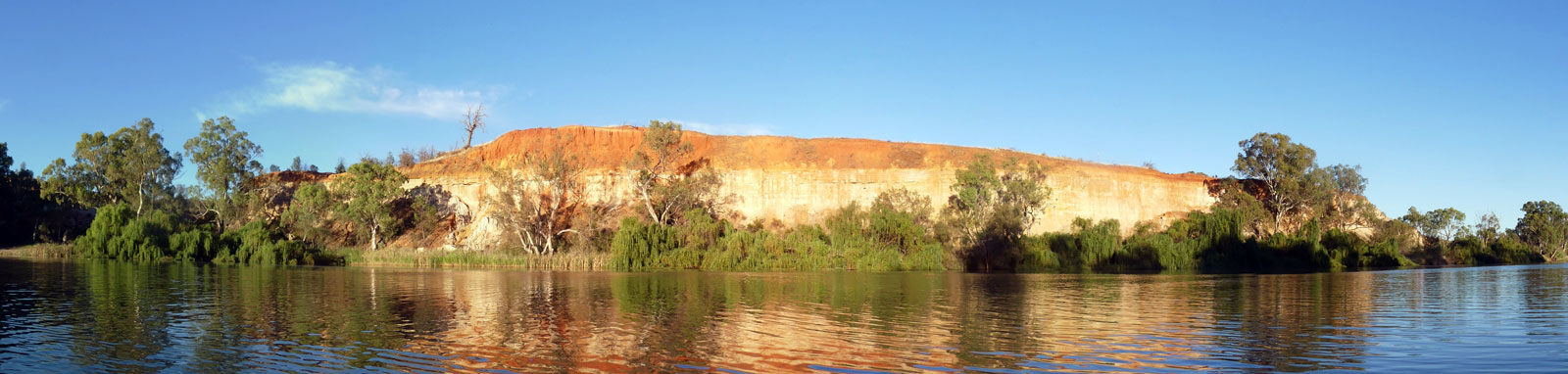 Cliffs at the border into SA