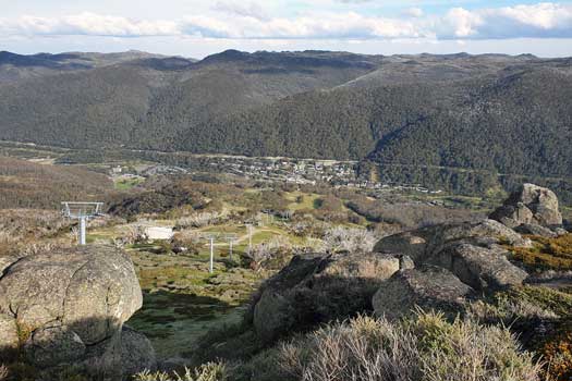 Looking down into a valley from the ridgekine