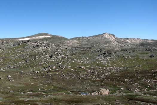 Mountain scape with nearly devoid of snow